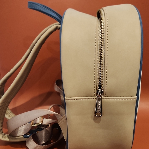 Loungefly Animal Kingdom Safari -Like New! - Picture 4 of 8